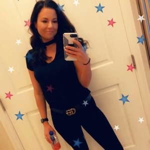 Meet your Posher, Desiree'